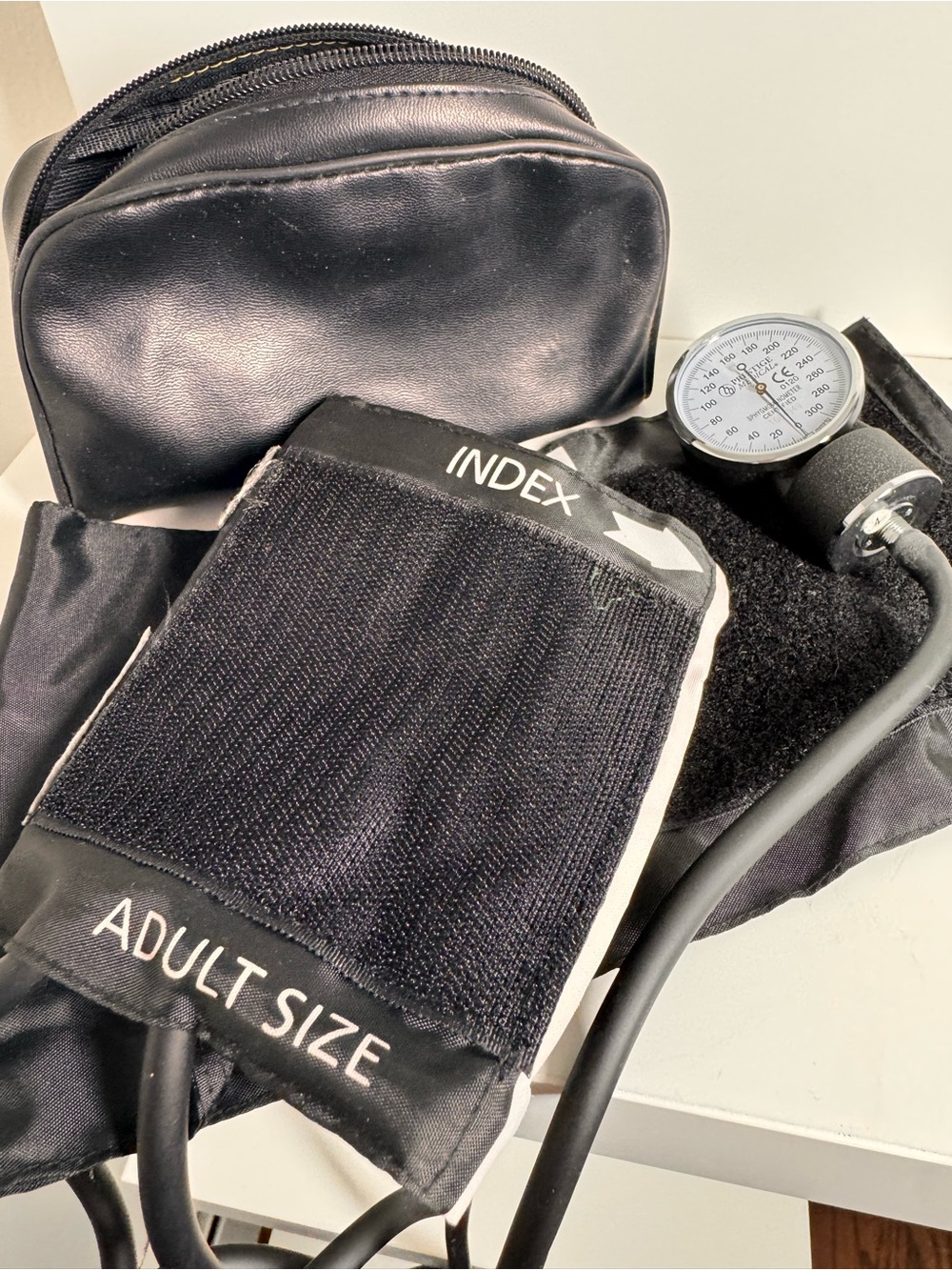 Sphygmomanometer Kit with Case